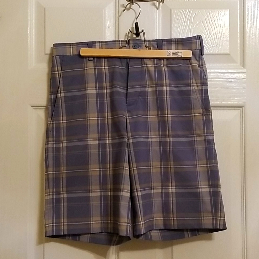 Golf shorts